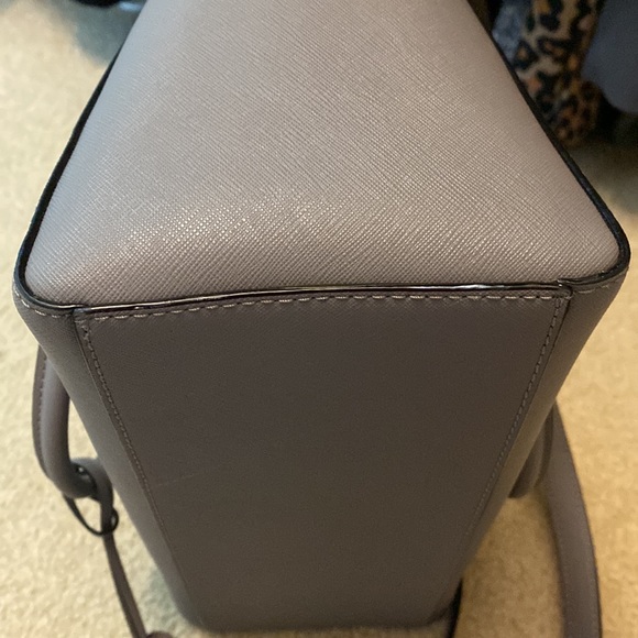 Gray Kate spade purse - Picture 4 of 4
